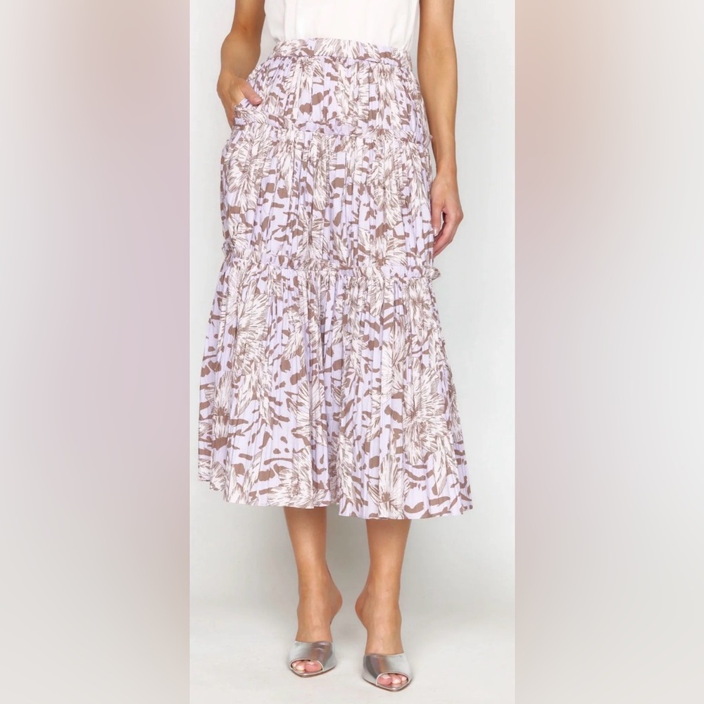 $285 Christy Lynn Quinn skirt lilac lotus Elegant Floral Skirt